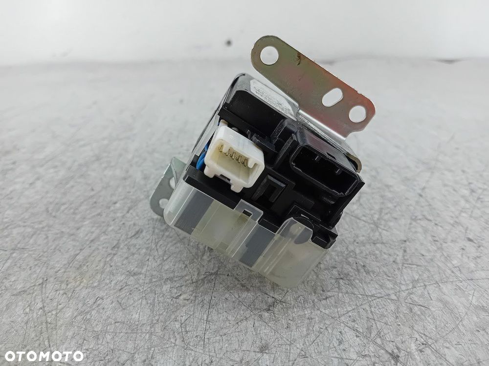 STACYJKA TOYOTA COROLLA VERSO I 2.0 D-4D - 4