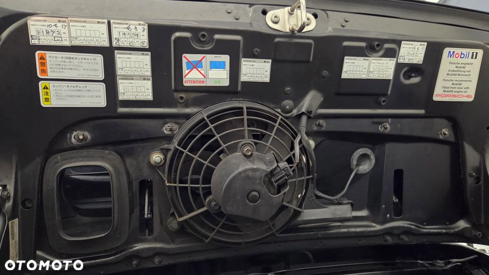 Porsche 911 Carrera Tiptronic S - 19