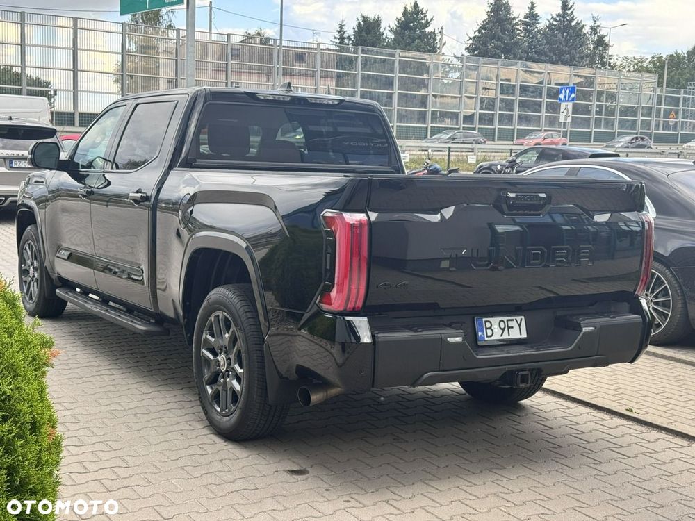 Toyota Tundra - 5