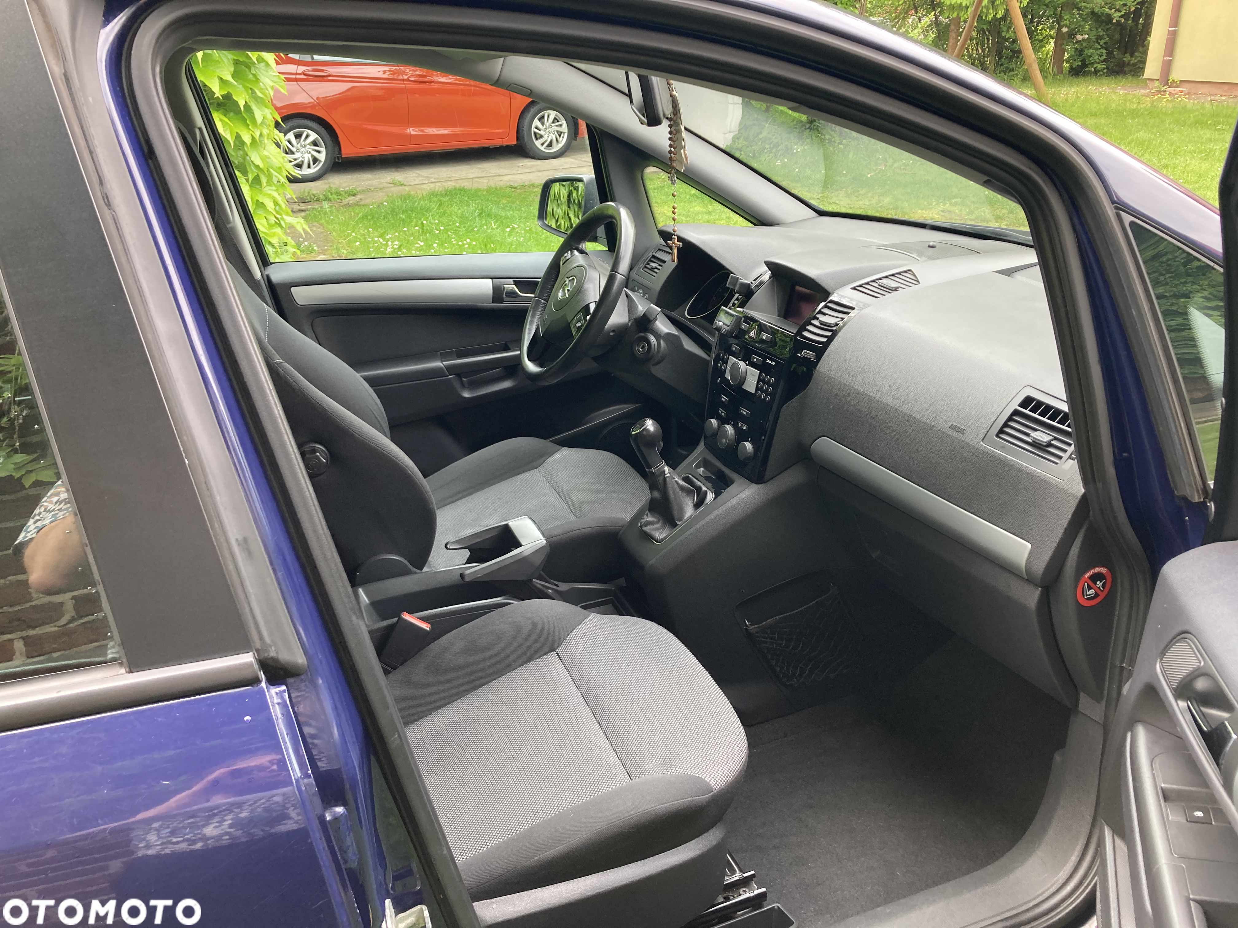 Opel Zafira 1.6 - 18