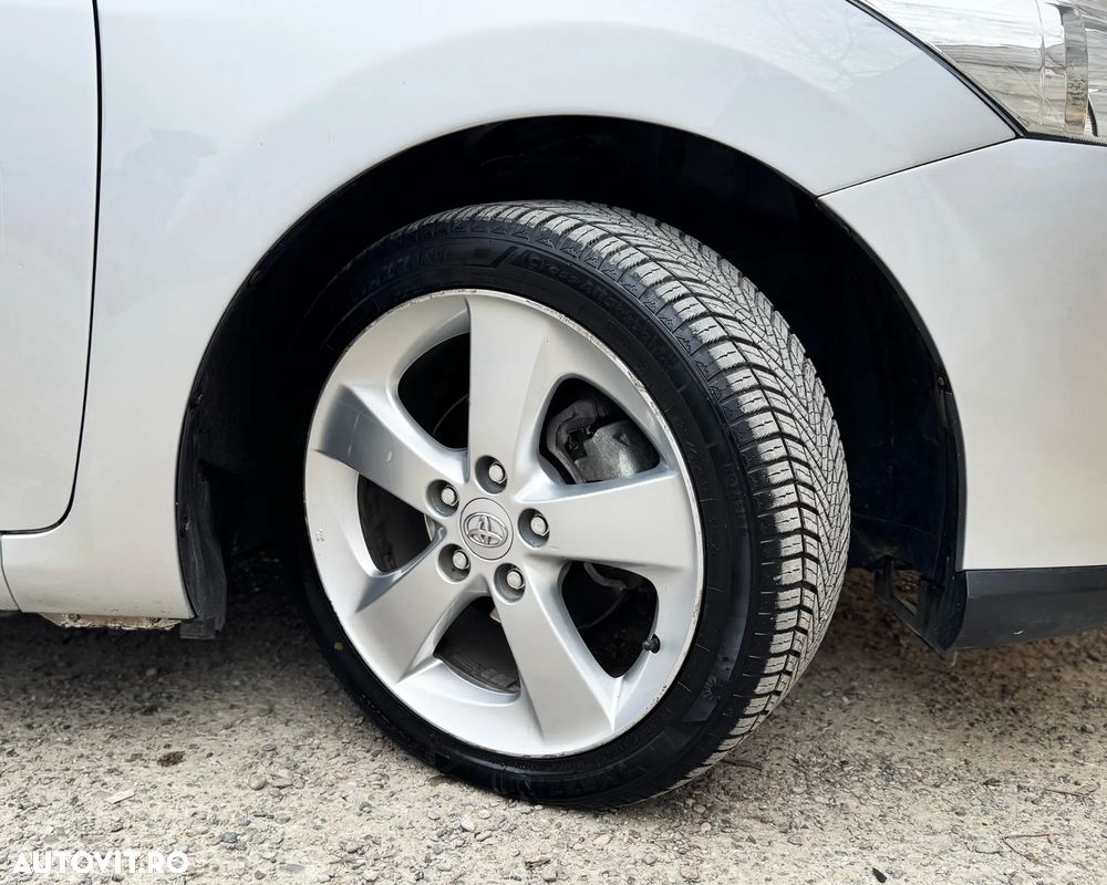 Toyota Auris 1.8 VVT-i Automatik Executive - 8