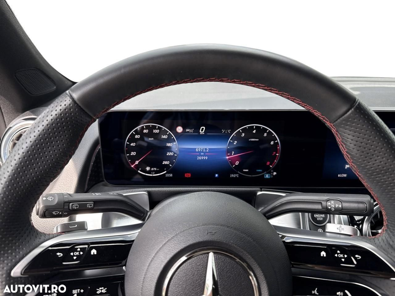 Mercedes-Benz GLB - 8