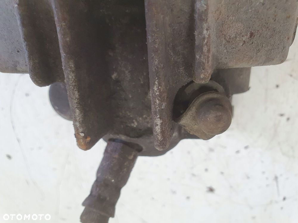 BMW E60 PRZEDNI ZACISK HAMULCOWY lewy przód kierowcy 42/20 - 3