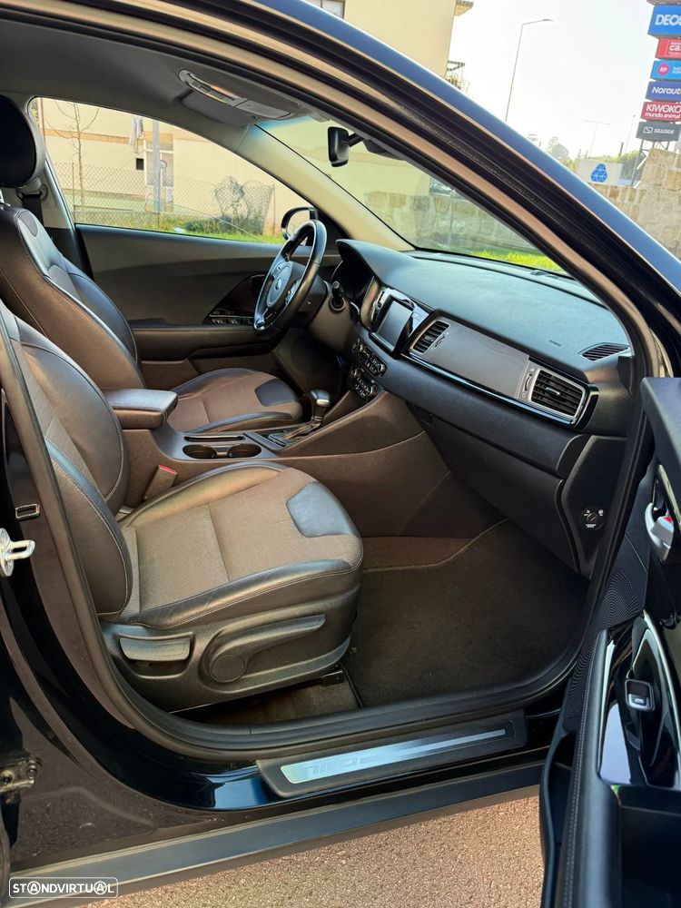 Kia Niro 1.6 GDi HEV - 21