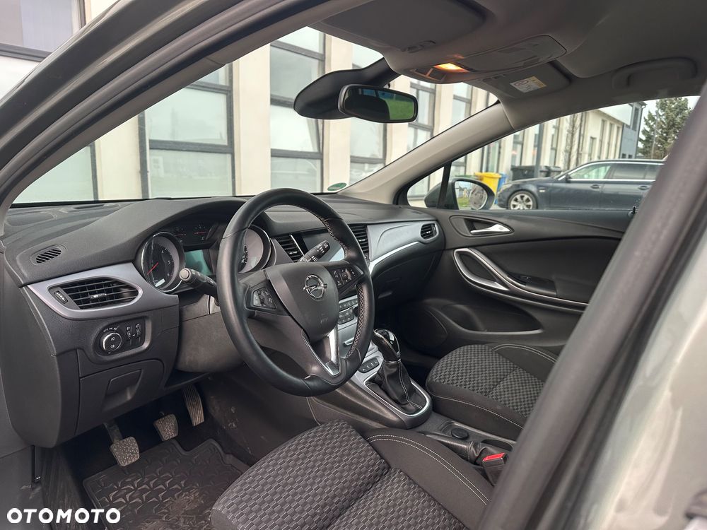 Opel Astra 1.6 BiTrb D (CDTI) Start/Stop Innovation - 28