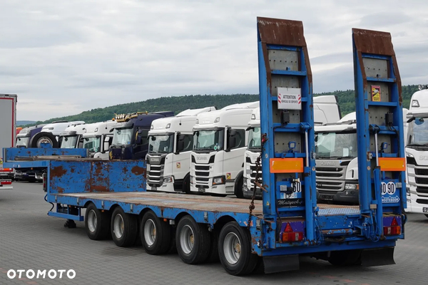 Nooteboom NISKOPODWOZIE / DMC: 80 000 KG / 5 OSI / OSIE SKRĘTNE / NAJAZDY HYDRAULICZNE