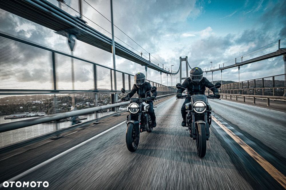 Husqvarna Svartpilen - 14