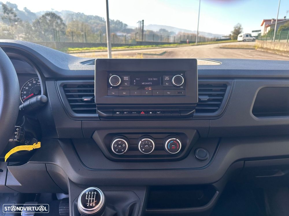 Renault Trafic 2.0 dCi L1H2 Teto Alto | Fibrada - 11