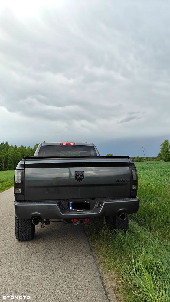 Dodge RAM 5.7 4x4 - 7