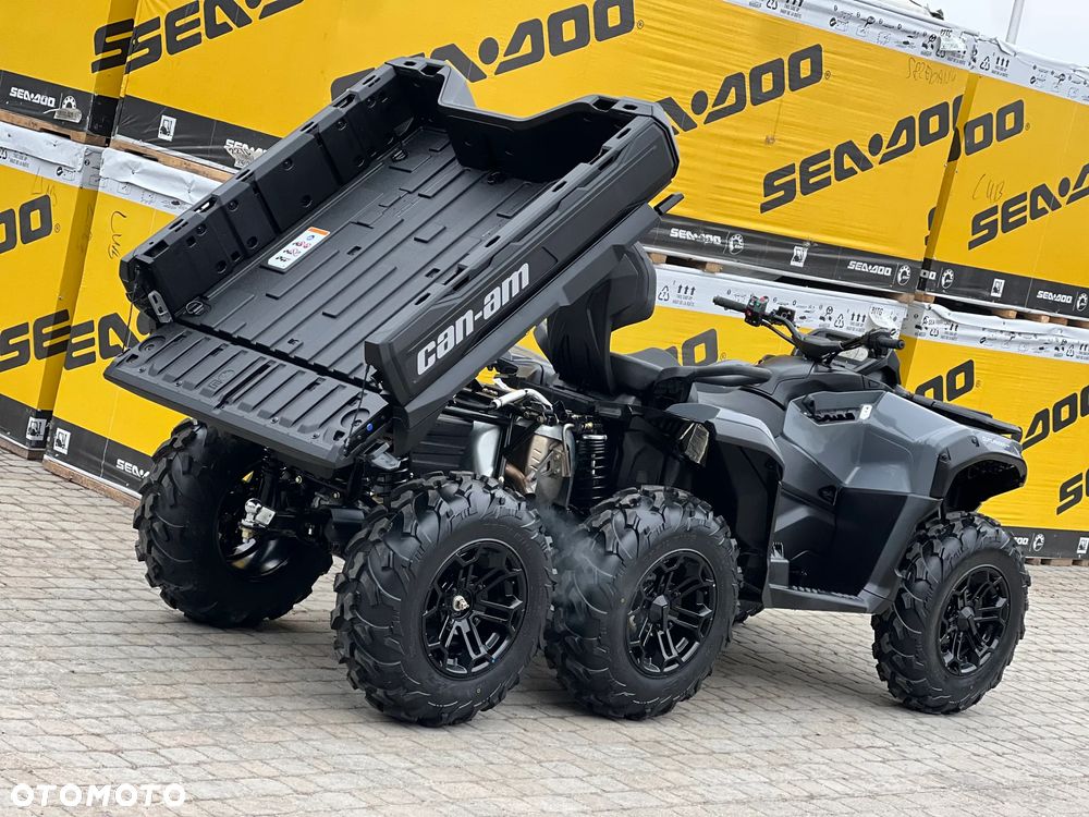 Can-Am Outlander - 8