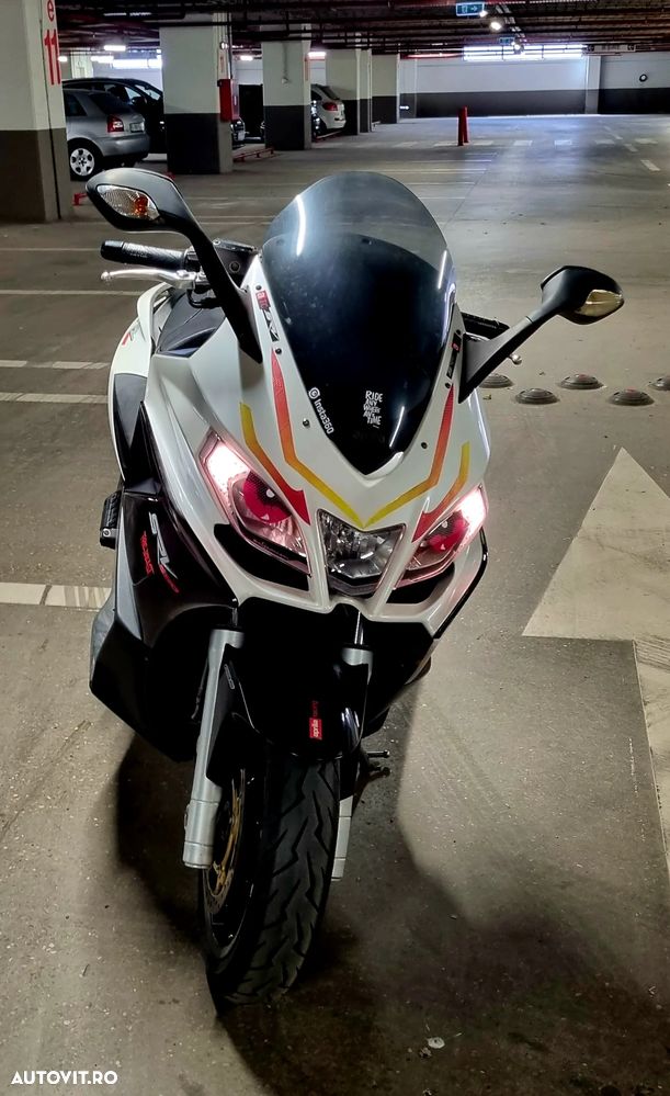 Aprilia SR GT - 13