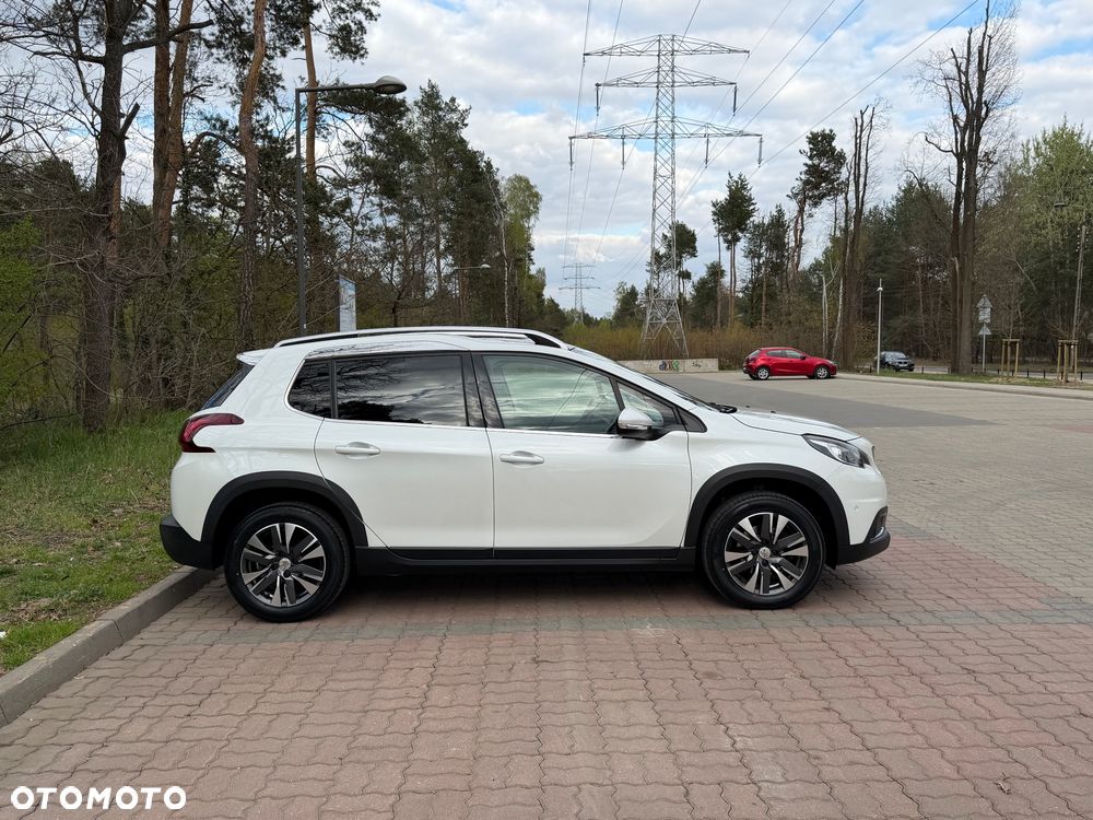 Peugeot 2008 1.2 Pure Tech Allure S&S EAT6 - 8