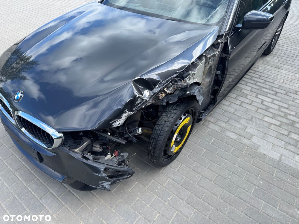 BMW Seria 5 520d M Sport Edition - 6