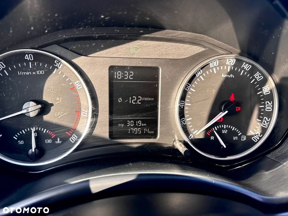 Skoda Octavia 1.4 TSI Ambition - 4