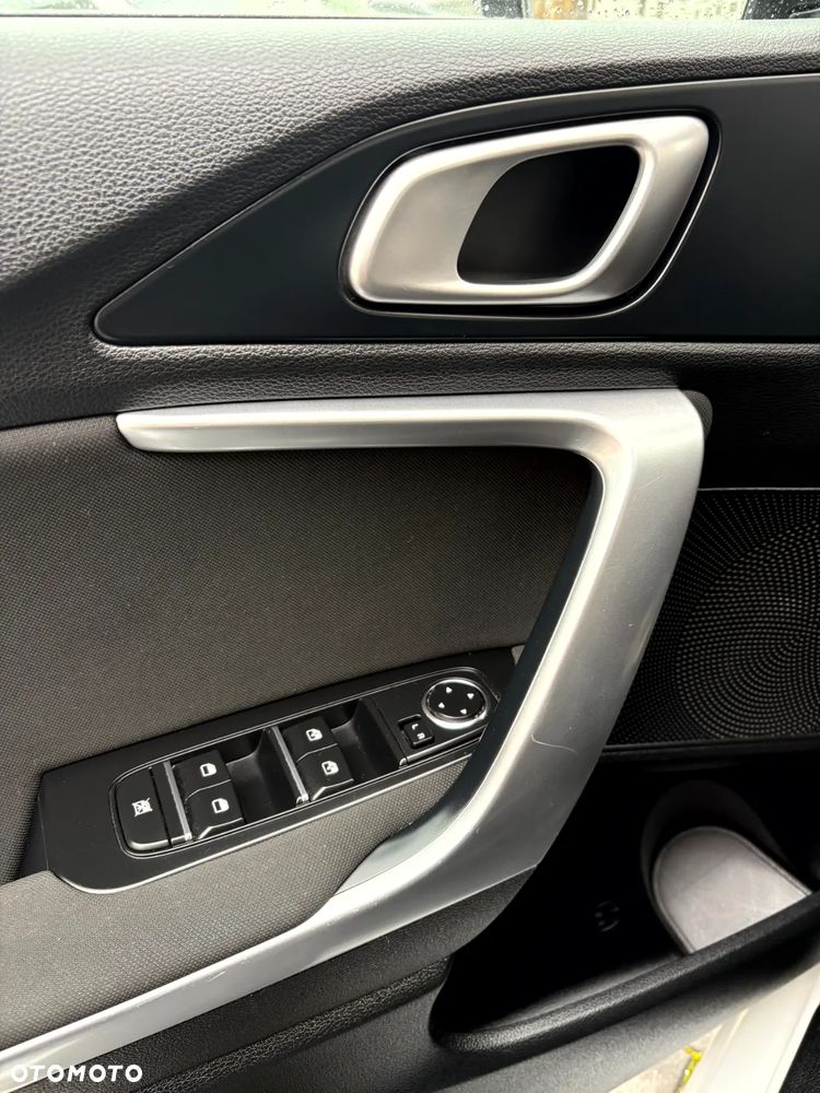 Kia Ceed 1.4 T-GDI M DCT - 26