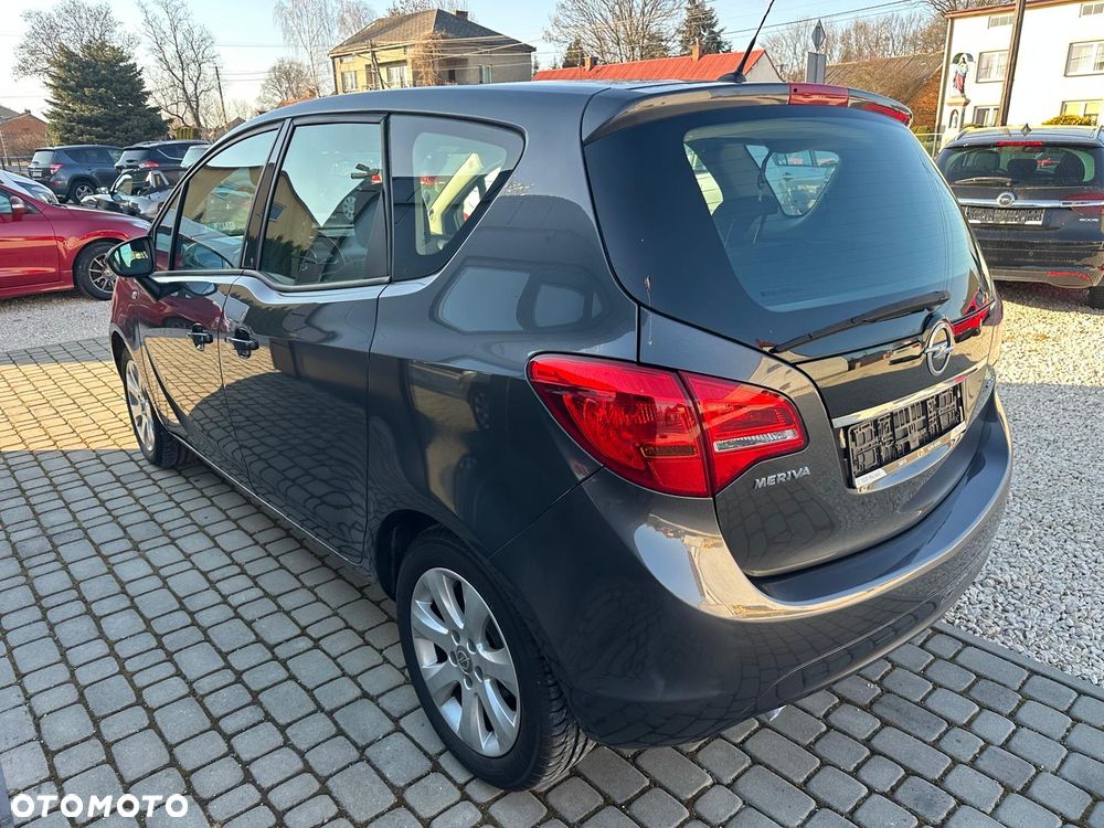 Opel Meriva 1.4 T Essentia S&S - 4