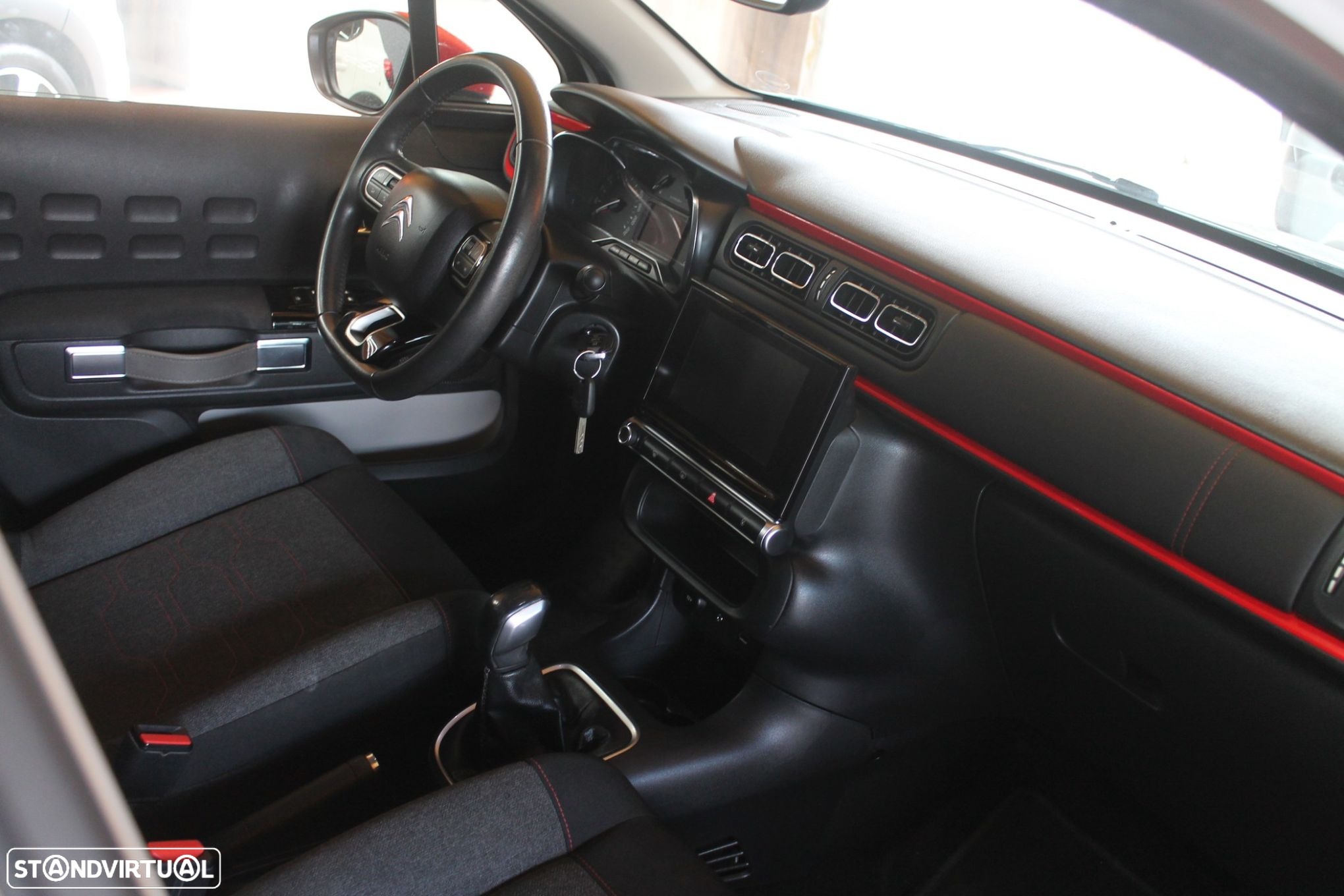 Citroën C3 1.2 PureTech Shine - 20