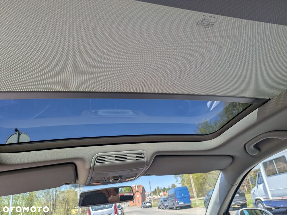 Volkswagen Golf 2.0 TDI DPF DSG Highline - 13