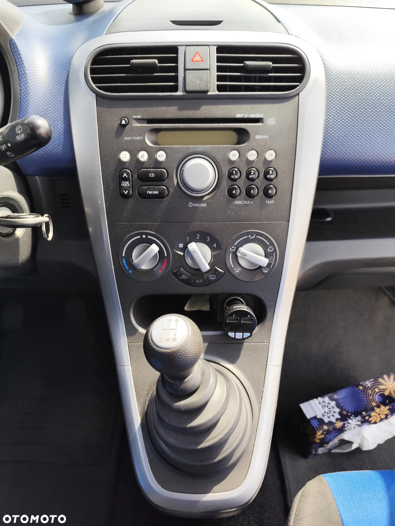Opel Agila 1.0 - 8