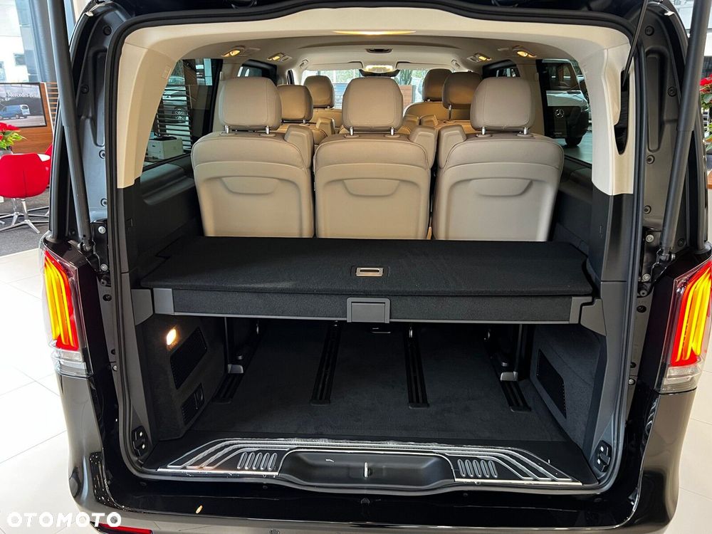 Mercedes-Benz Klasa V - 9