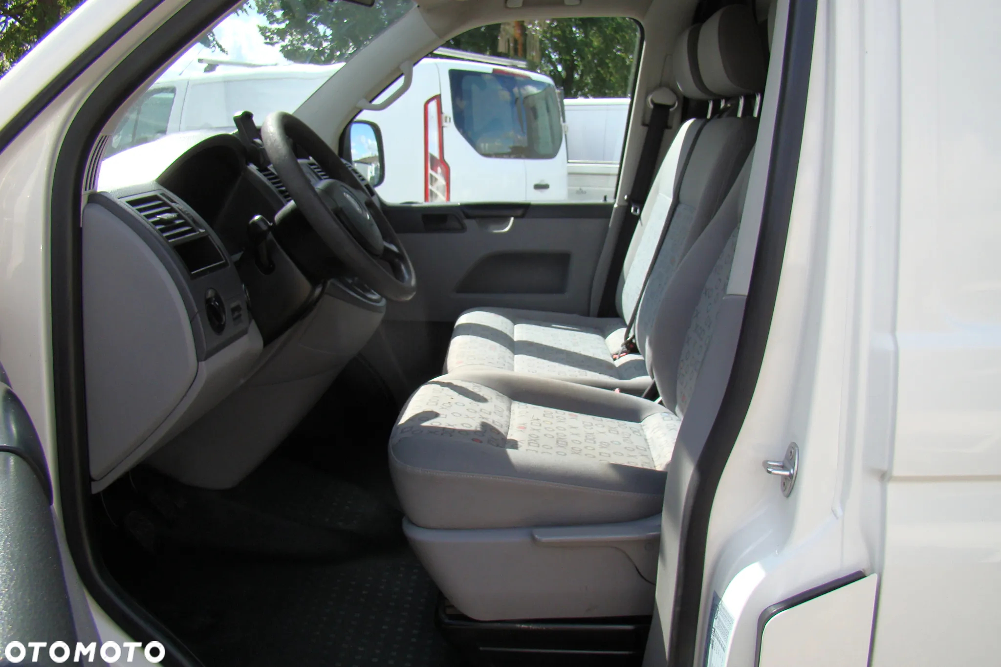 Volkswagen Transporter - 14