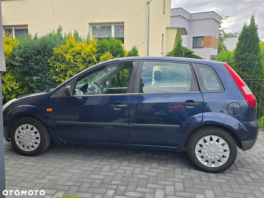 Ford Fiesta 1.3 - 9