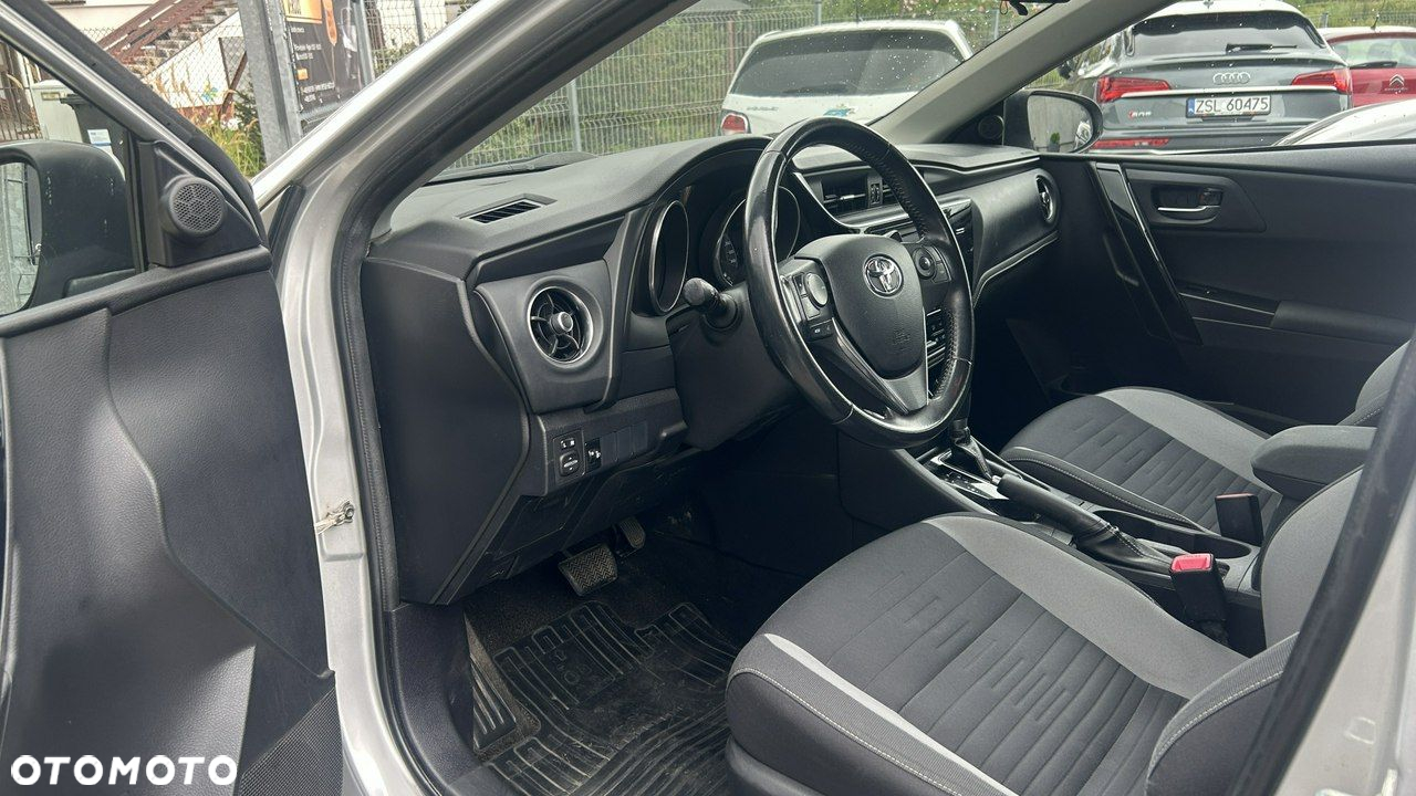 Toyota Auris - 7