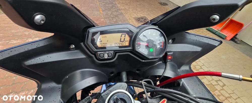 Yamaha FZ6 - 4
