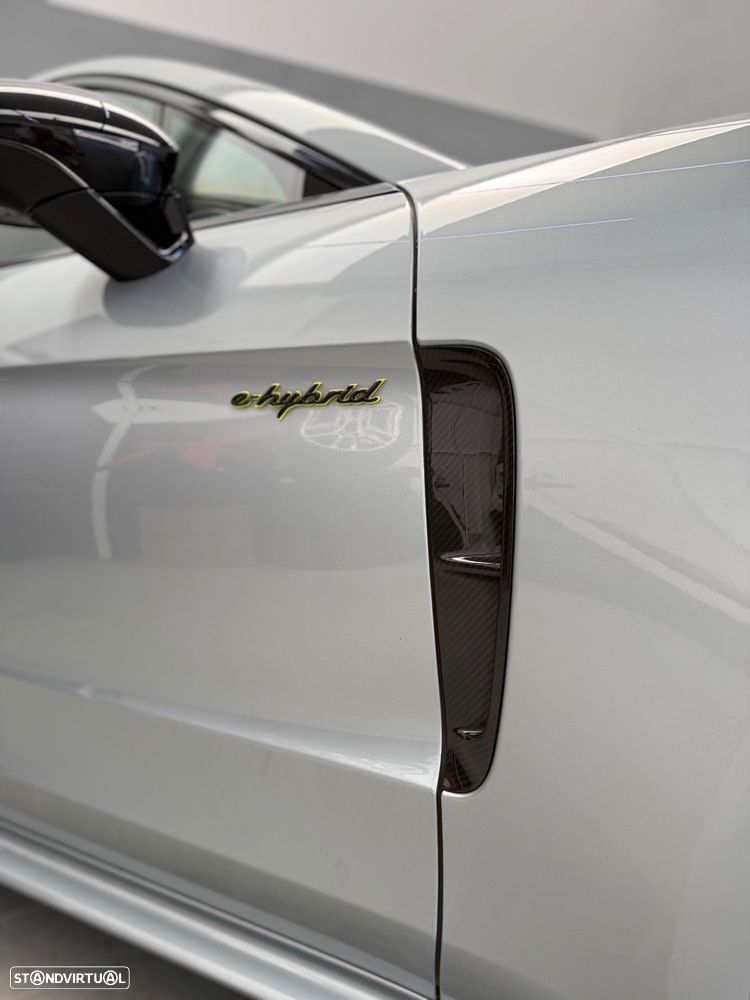 Porsche Panamera 4 E-Hybrid Platinum Edition - 27