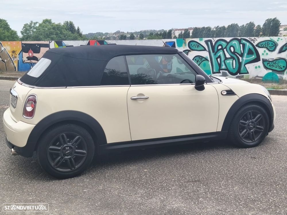 MINI Cabrio Cooper D - 10