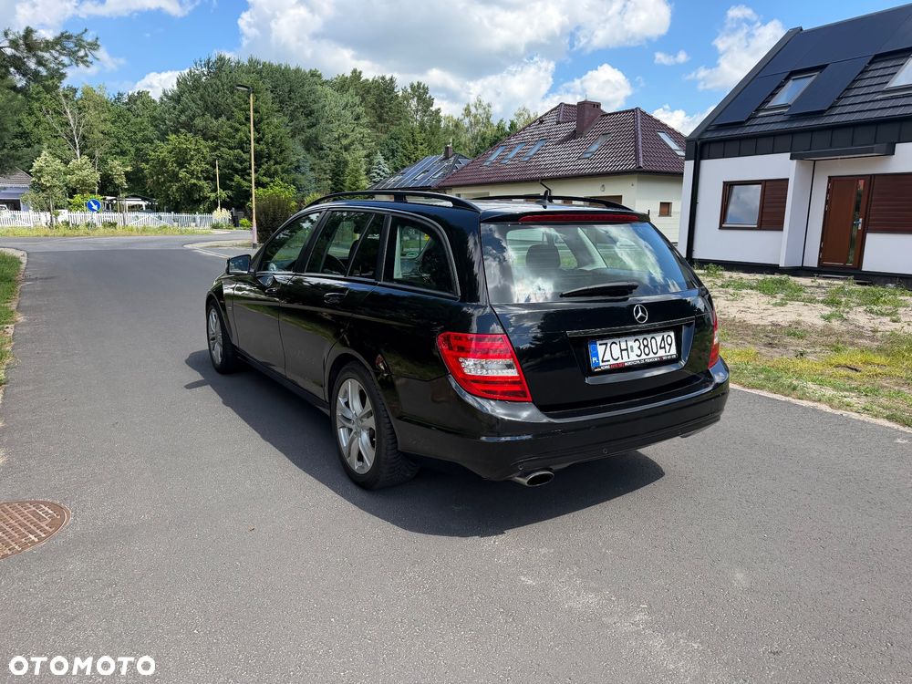 Mercedes-Benz Klasa C 200 CGI BlueEff Elegance - 6