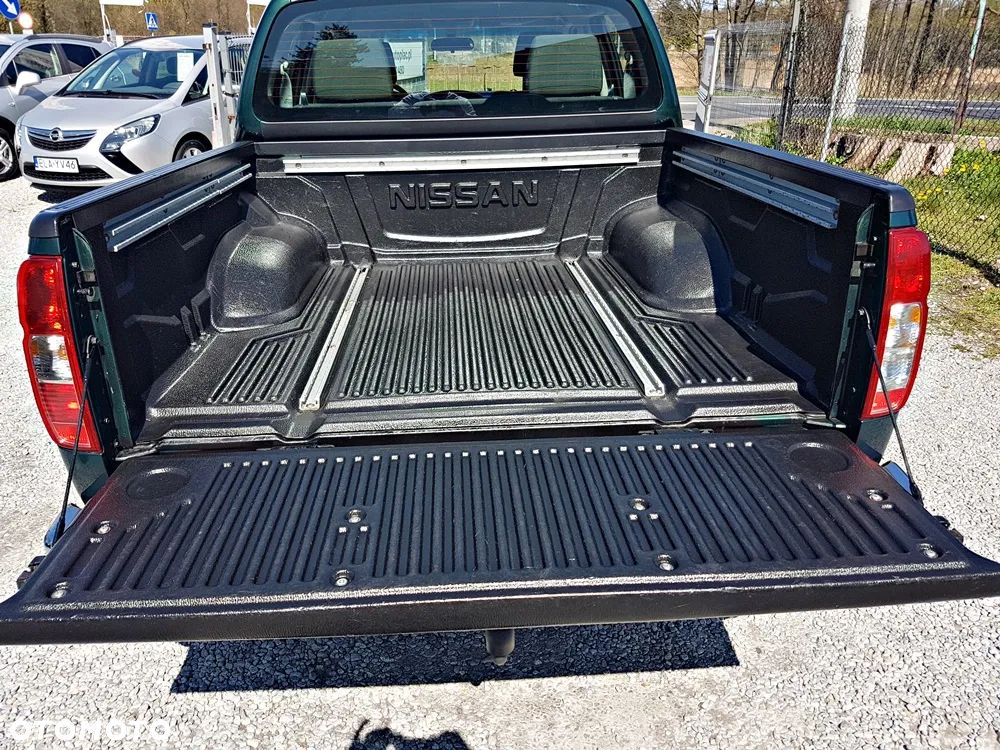 Nissan Navara 2.5 D XE Long - 25