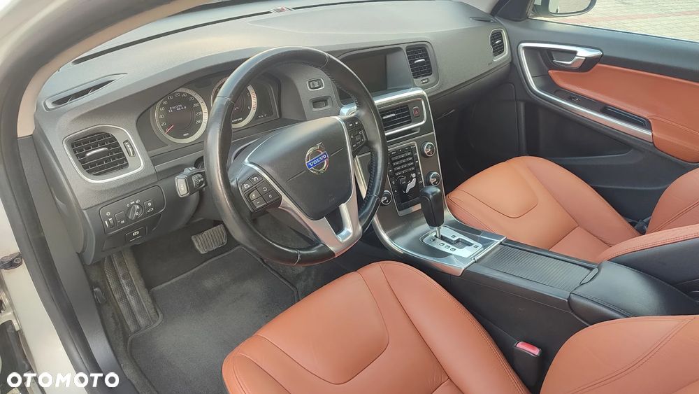 Volvo S60 D3 Geartronic Summum - 20