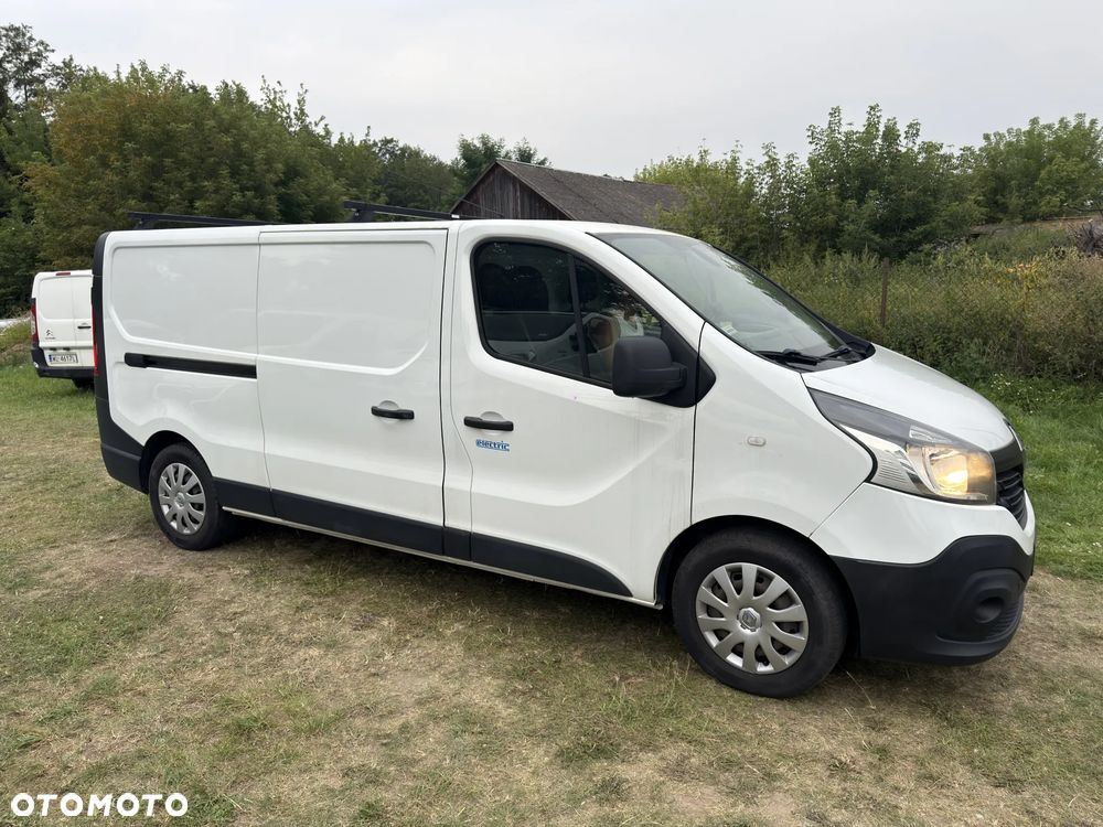 Renault Trafic - 2