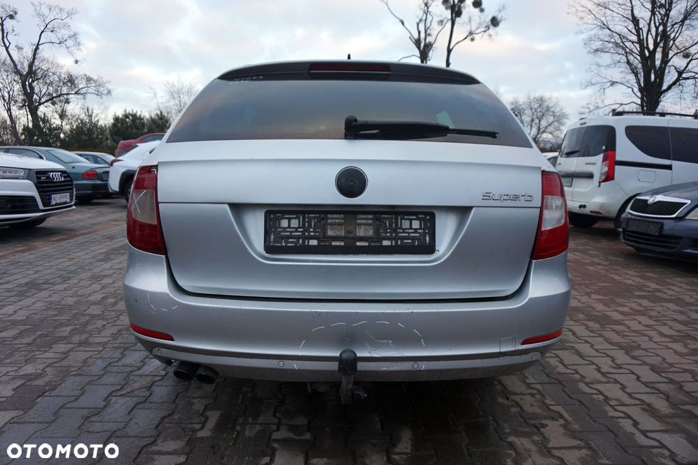 SKODA SUPERB II 3T KOMBI 2013 LA7W 2.0 TDI CFFB 140KM MTZ SREBRNY na części - 4