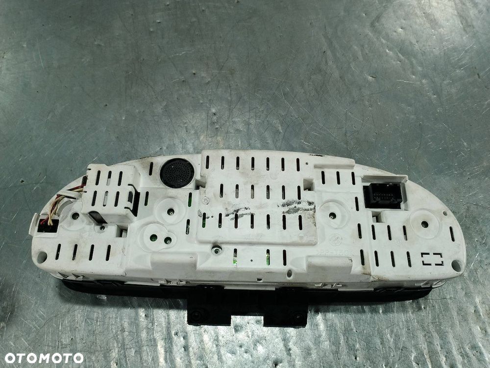 LICZNIK LANCIA THESIS 51732540 2.4 JTD - 3