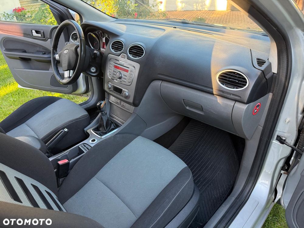 Ford Focus - 8