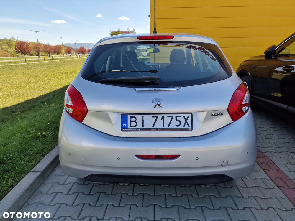 Peugeot 208 HDi 68 Access - 21