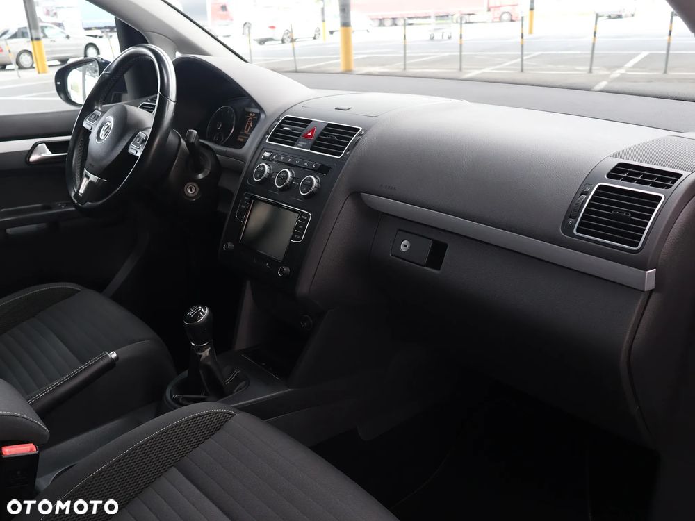 Volkswagen Touran 1.4 TSI Cup - 17