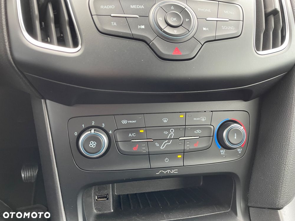 Ford Focus 1.0 EcoBoost Start-Stopp-System Trend - 23