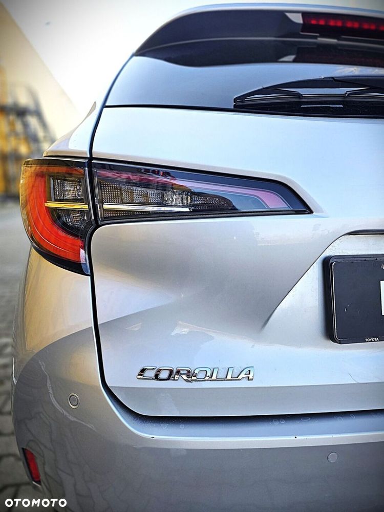 Toyota Corolla 2.0 Hybrid Comfort - 13