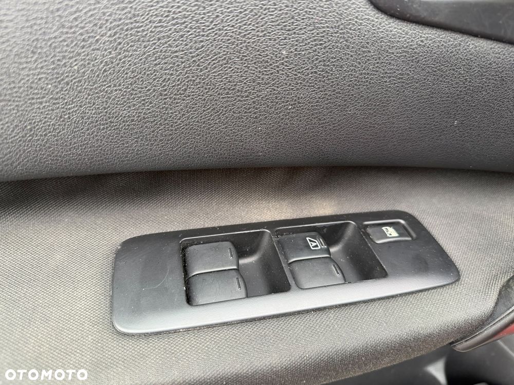 Nissan Qashqai 2.0 4 x 4 visia - 16