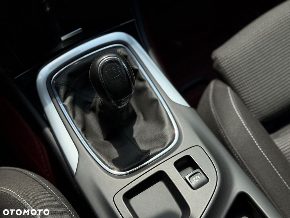 Opel Insignia - 31