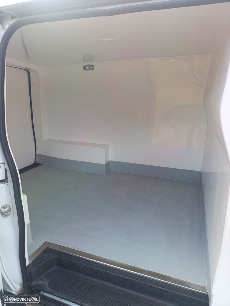 Mercedes-Benz Vito 114 CDI Isotérmica Iva Dedutível - 8