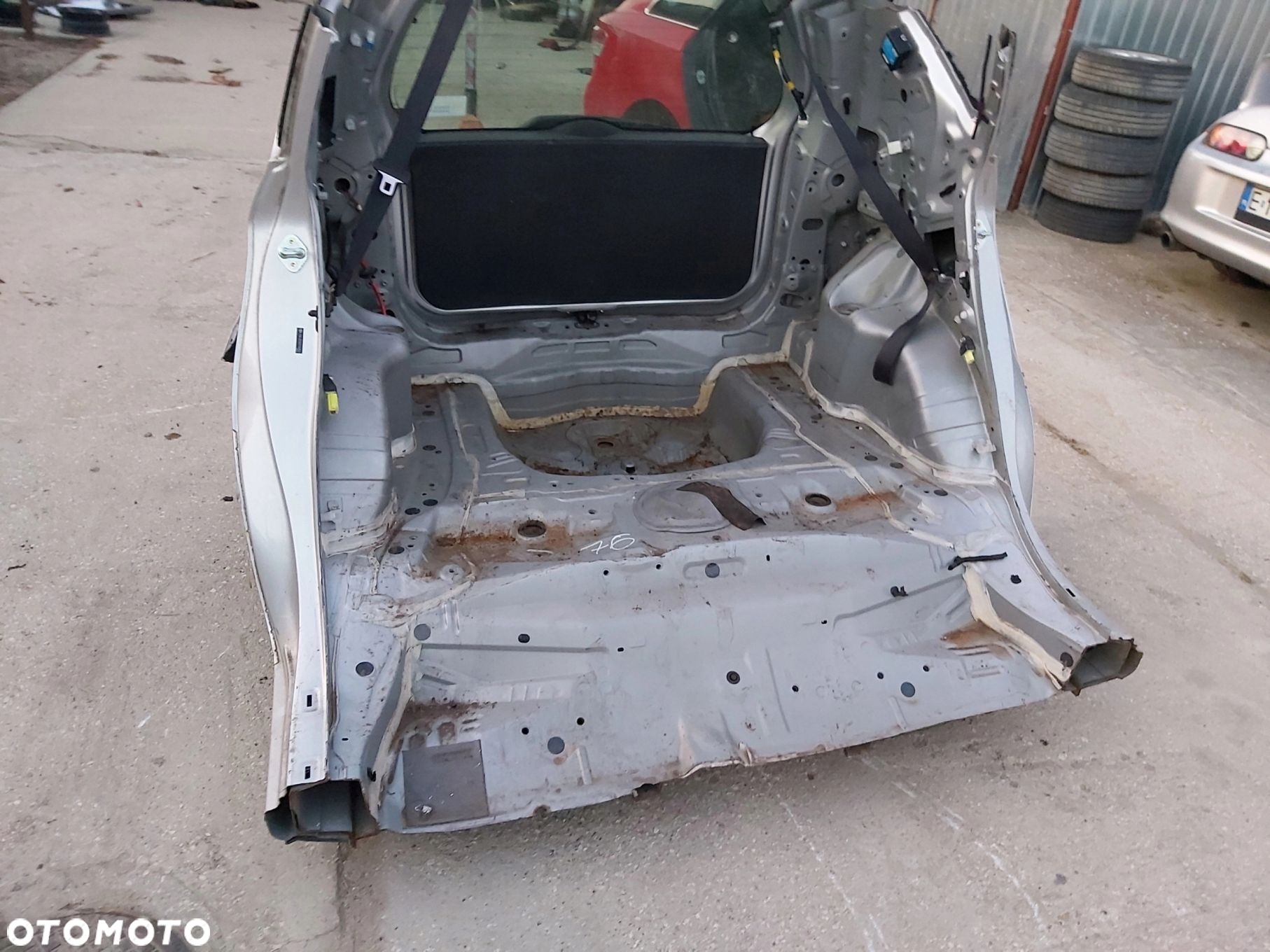 Toyota VERSO S Klapa tył pas tylny ćwiartka - 6
