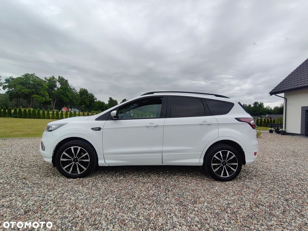Ford Kuga 1.5 EcoBoost 2x4 ST-Line - 5