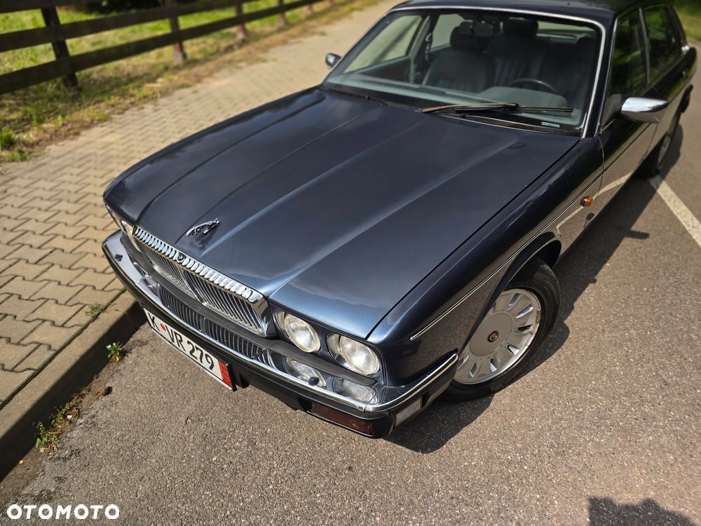 Jaguar Daimler 4.0i - 36