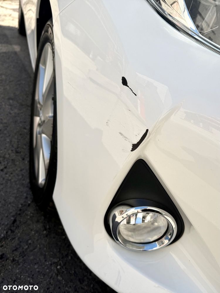 Toyota Yaris Hybrid 100 Dynamic - 14