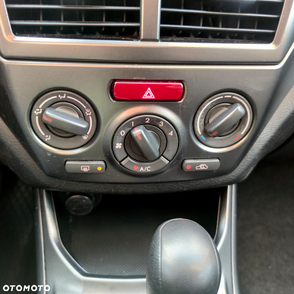 Subaru Impreza - 10