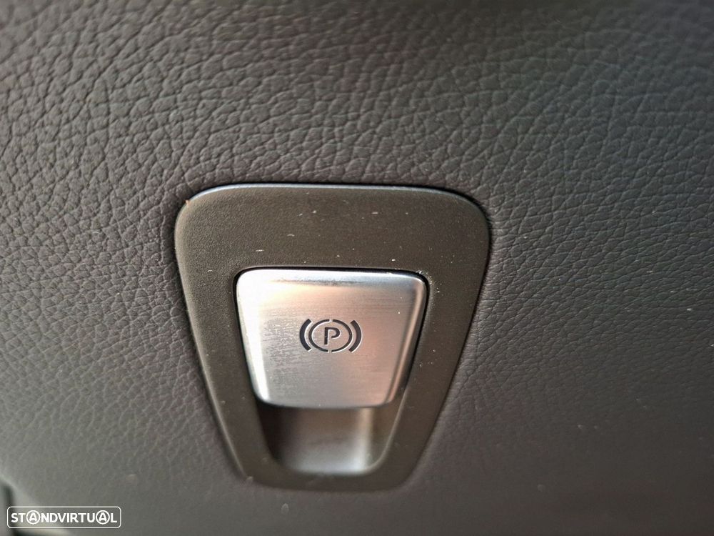 Mercedes-Benz EQC 400 4Matic — fotografia 21